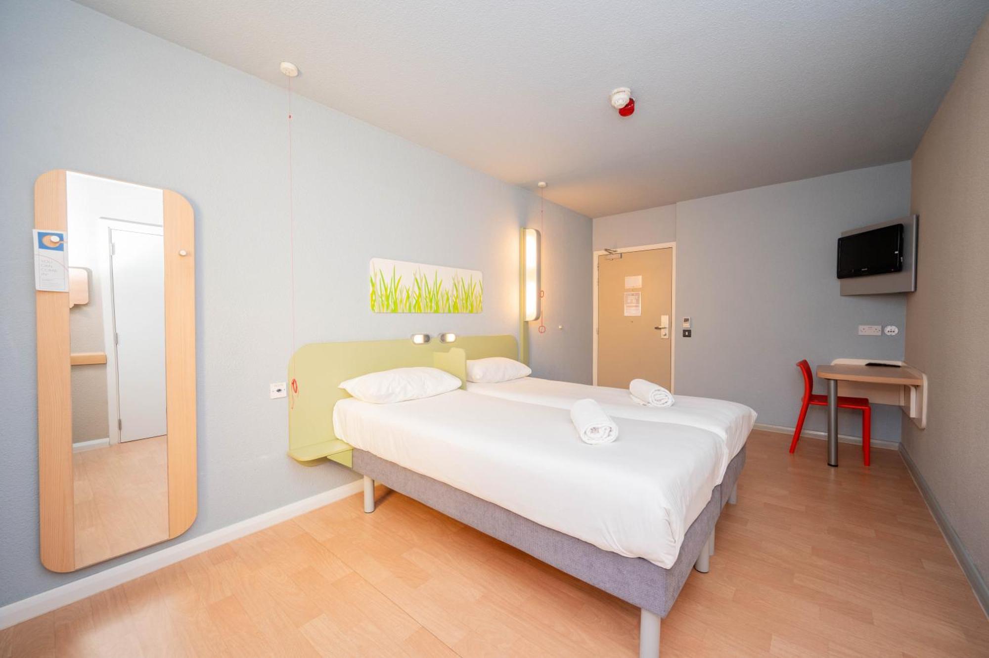 Ibis Budget London Barking Μπάρκινγκ Εξωτερικό φωτογραφία